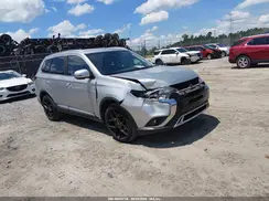 JA4AD3A32LZ034180 2020 MITSUBISHI OUTLANDER