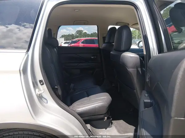 JA4AD3A32LZ034180 2020 MITSUBISHI OUTLANDER - Image 8