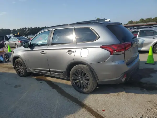 JA4AD3A32LZ036768 2020 MITSUBISHI OUTLANDER - Image 2