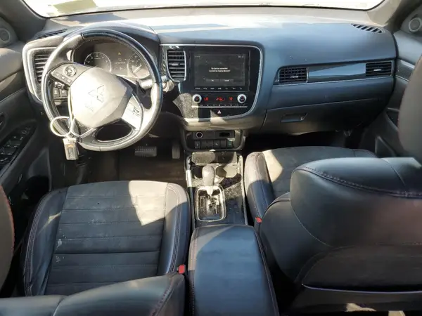 JA4AD3A32LZ037614 2020 MITSUBISHI OUTLANDER - Image 8