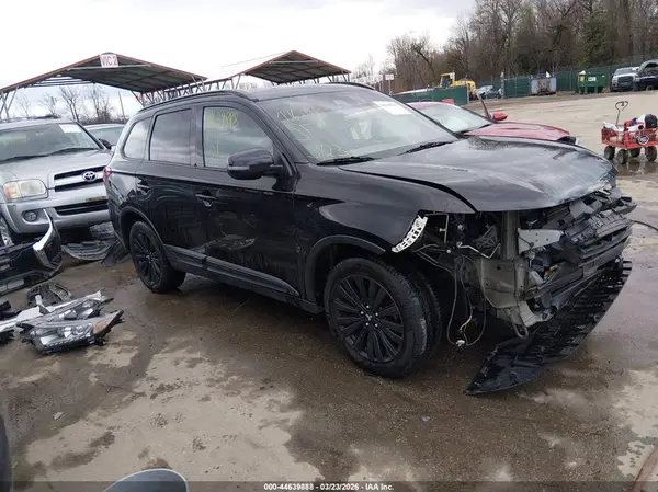 JA4AD3A32LZ041310 2020 MITSUBISHI OUTLANDER - Image 1