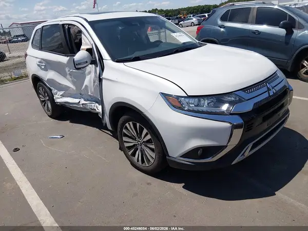 JA4AD3A32LZ046359 2020 MITSUBISHI OUTLANDER - Image 1