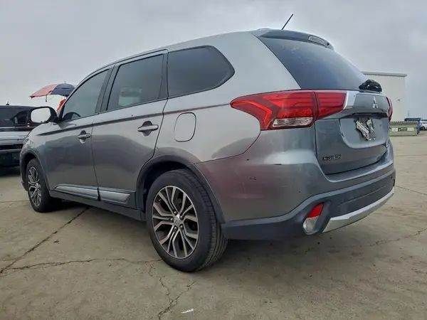 JA4AD3A33GZ001548 2016 MITSUBISHI OUTLANDER - Image 2