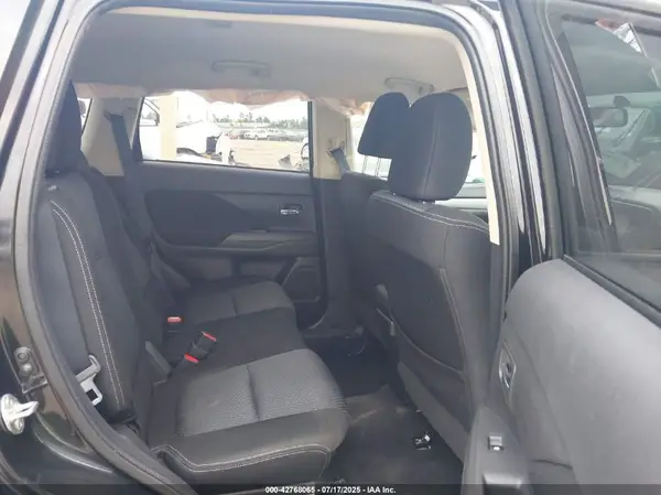 JA4AD3A33GZ003591 2016 MITSUBISHI OUTLANDER - Image 8