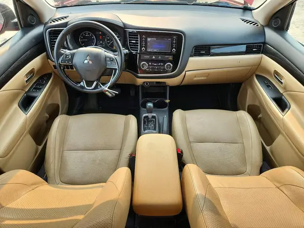 JA4AD3A33GZ005261 2016 MITSUBISHI OUTLANDER - Image 8