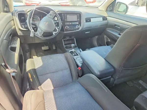JA4AD3A33GZ006457 2016 MITSUBISHI OUTLANDER - Image 8