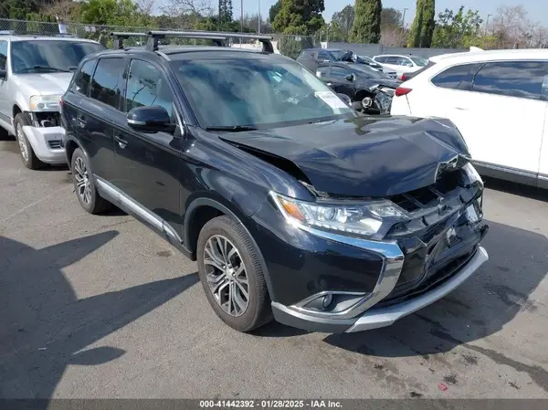JA4AD3A33GZ008919 2016 MITSUBISHI OUTLANDER - Image 1