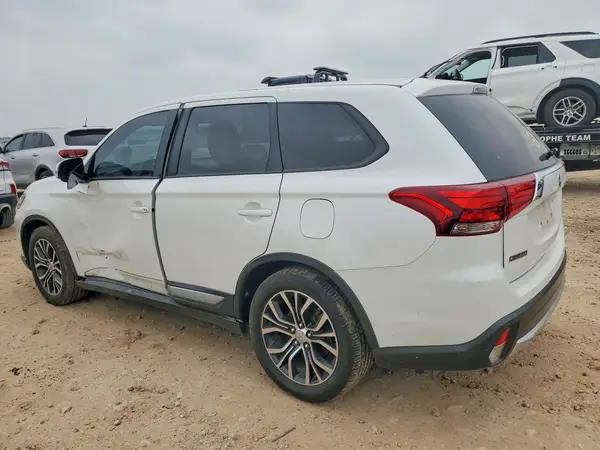 JA4AD3A33GZ009911 2016 MITSUBISHI OUTLANDER - Image 2