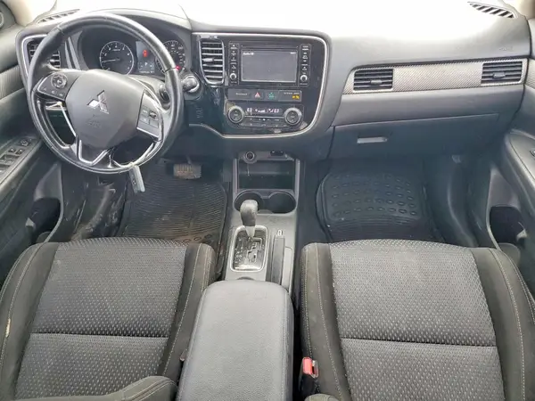 JA4AD3A33GZ009911 2016 MITSUBISHI OUTLANDER - Image 8