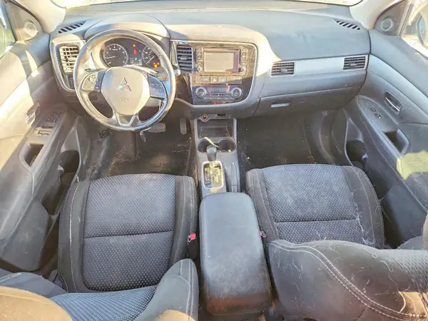 JA4AD3A33GZ011240 2016 MITSUBISHI OUTLANDER - Image 8