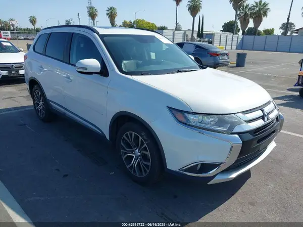 JA4AD3A33GZ013375 2016 MITSUBISHI OUTLANDER - Image 1