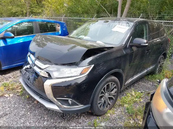 JA4AD3A33GZ014591 2016 MITSUBISHI OUTLANDER - Image 2