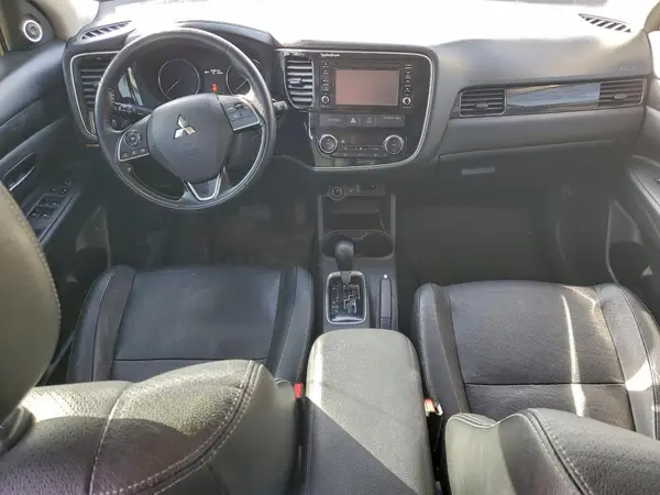 JA4AD3A33GZ017586 2016 MITSUBISHI OUTLANDER - Image 8