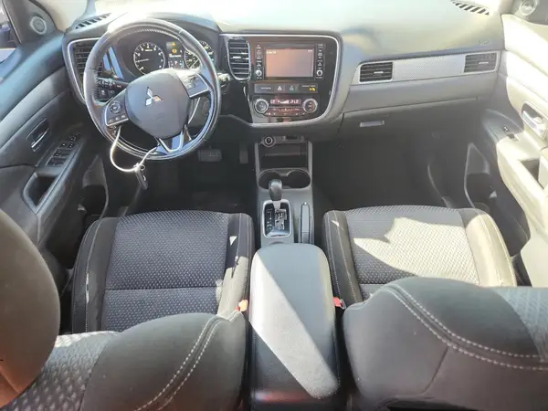 JA4AD3A33GZ018821 2016 MITSUBISHI OUTLANDER - Image 8