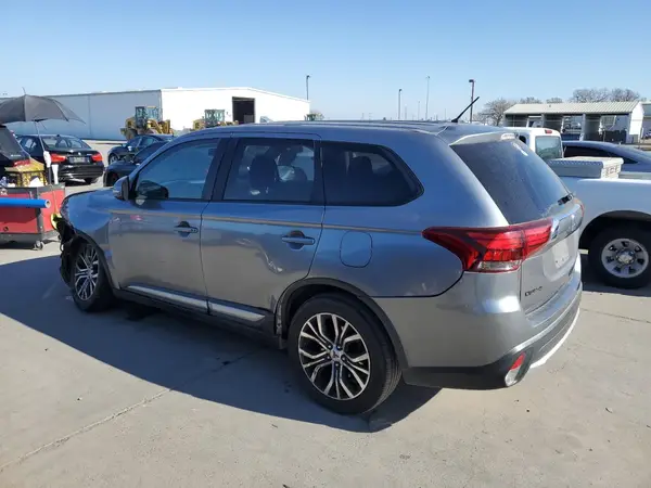 JA4AD3A33GZ020410 2016 MITSUBISHI OUTLANDER - Image 2