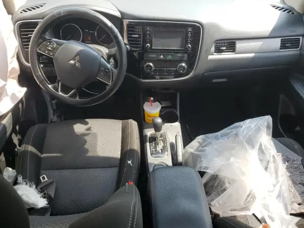 JA4AD3A33GZ046392 2016 MITSUBISHI OUTLANDER - Image 8