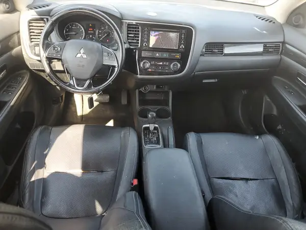 JA4AD3A33GZ064987 2016 MITSUBISHI OUTLANDER - Image 8