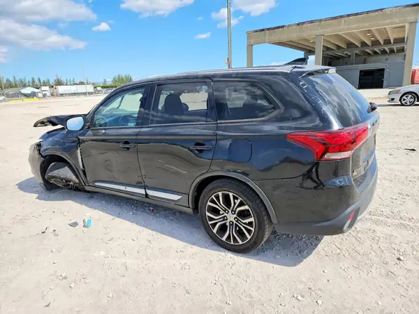 JA4AD3A33HZ022434 2017 MITSUBISHI OUTLANDER - Image 2