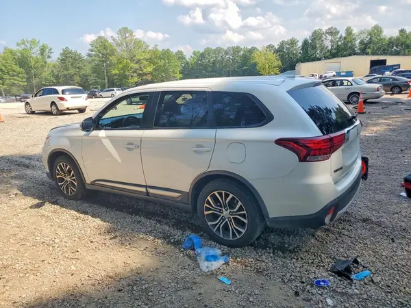 JA4AD3A33HZ024006 2017 MITSUBISHI OUTLANDER - Image 2