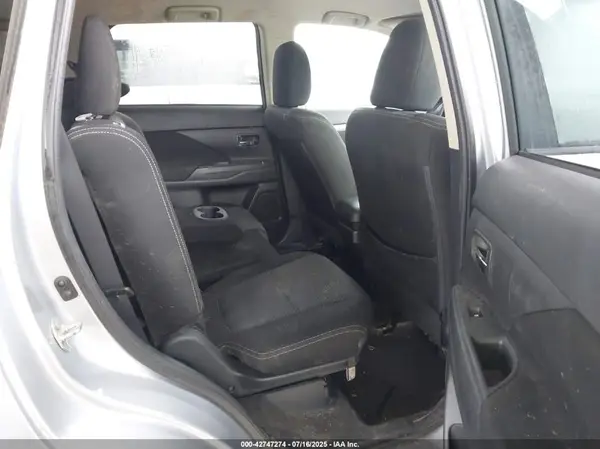 JA4AD3A33HZ024779 2017 MITSUBISHI OUTLANDER - Image 8