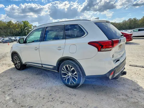 JA4AD3A33HZ037189 2017 MITSUBISHI OUTLANDER - Image 2