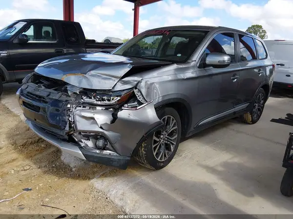JA4AD3A33HZ038729 2017 MITSUBISHI OUTLANDER - Image 2