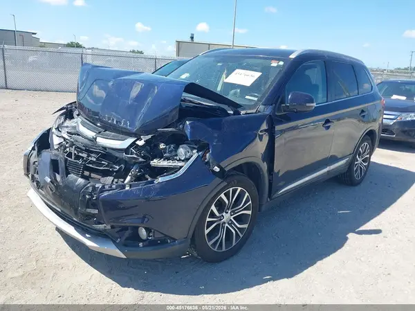 JA4AD3A33HZ039024 2017 MITSUBISHI OUTLANDER - Image 2
