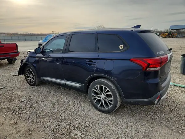 JA4AD3A33HZ048046 2017 MITSUBISHI OUTLANDER - Image 2