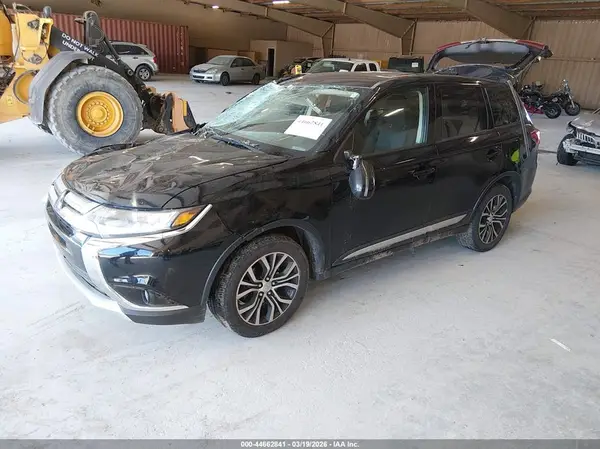 JA4AD3A33HZ050282 2017 MITSUBISHI OUTLANDER - Image 2