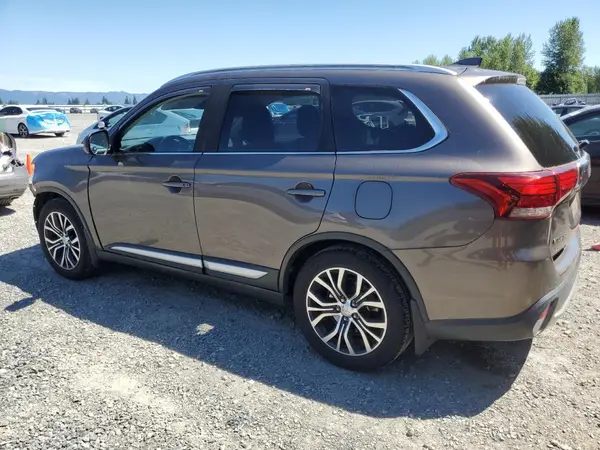 JA4AD3A33HZ055014 2017 MITSUBISHI OUTLANDER - Image 2