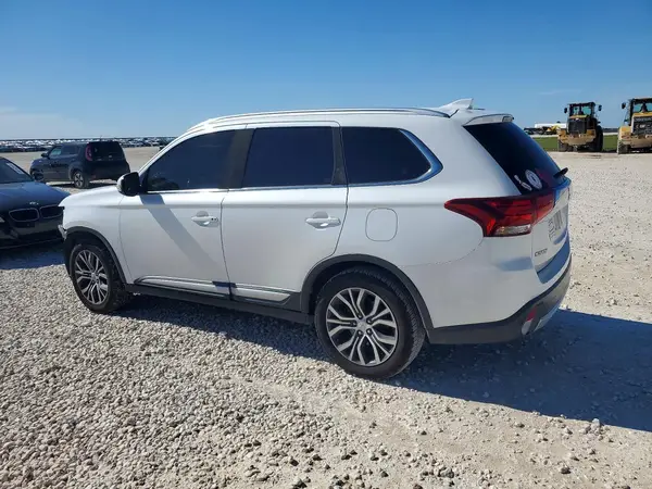 JA4AD3A33HZ058494 2017 MITSUBISHI OUTLANDER - Image 2