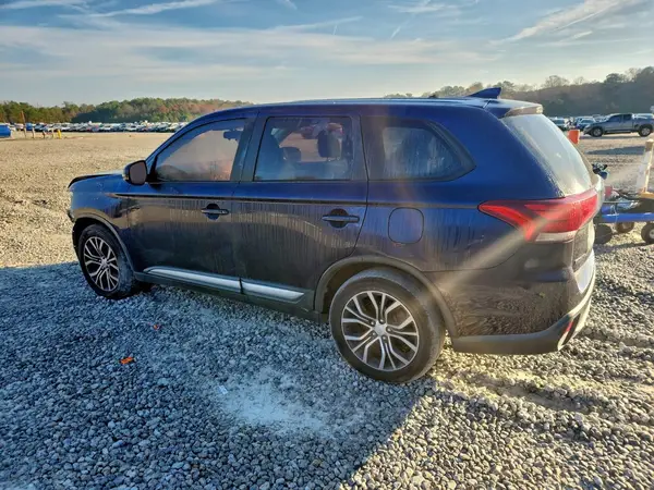 JA4AD3A33HZ066949 2017 MITSUBISHI OUTLANDER - Image 2