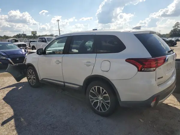 JA4AD3A33HZ067048 2017 MITSUBISHI OUTLANDER - Image 2