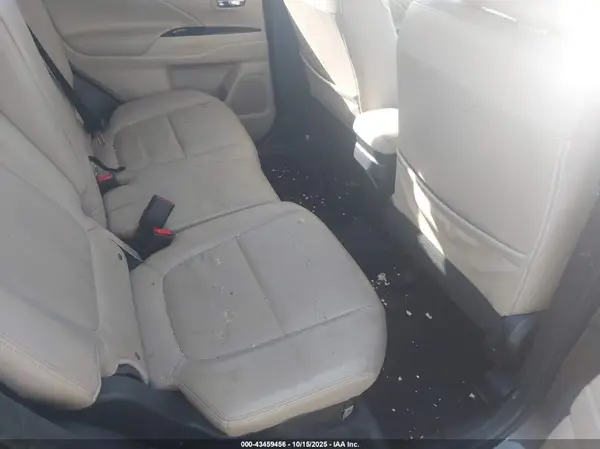 JA4AD3A33HZ067499 2017 MITSUBISHI OUTLANDER - Image 8