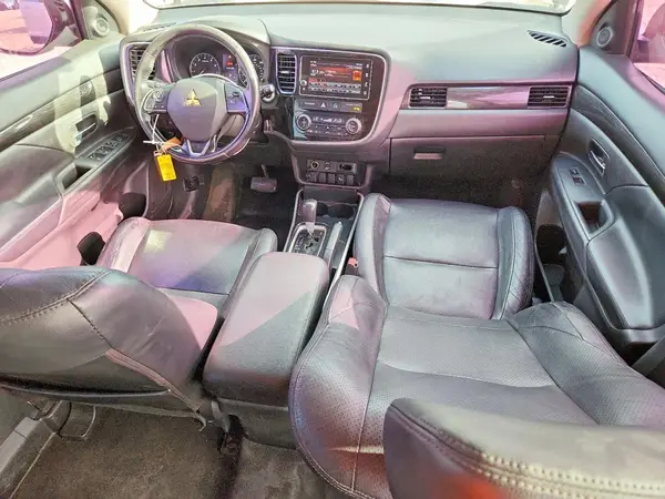 JA4AD3A33JJ000597 2018 MITSUBISHI OUTLANDER - Image 8
