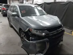 JA4AD3A33JJ003936 2018 MITSUBISHI OUTLANDER
