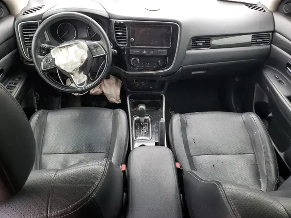 JA4AD3A33JZ011262 2018 MITSUBISHI OUTLANDER - Image 8