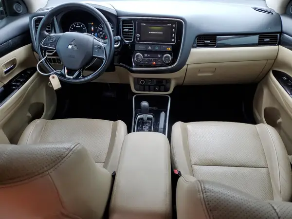 JA4AD3A33JZ013478 2018 MITSUBISHI OUTLANDER - Image 8