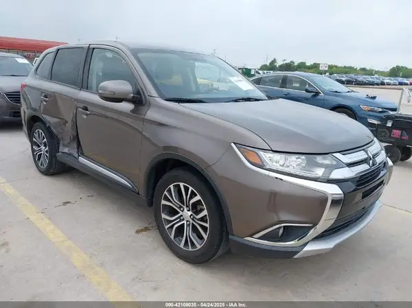 JA4AD3A33JZ015327 2018 MITSUBISHI OUTLANDER - Image 1