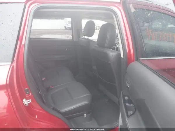JA4AD3A33JZ015893 2018 MITSUBISHI OUTLANDER - Image 8