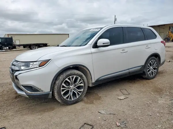 JA4AD3A33JZ029261 2018 MITSUBISHI OUTLANDER - Image 1