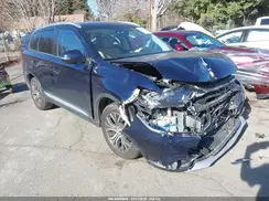 JA4AD3A33JZ038591 2018 MITSUBISHI OUTLANDER