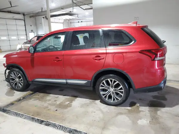 JA4AD3A33JZ039563 2018 MITSUBISHI OUTLANDER - Image 2