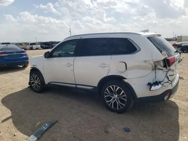 JA4AD3A33JZ050787 2018 MITSUBISHI OUTLANDER - Image 2