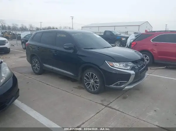 JA4AD3A33JZ055083 2018 MITSUBISHI OUTLANDER - Image 1