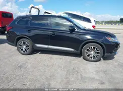 JA4AD3A33JZ055813 2018 MITSUBISHI OUTLANDER