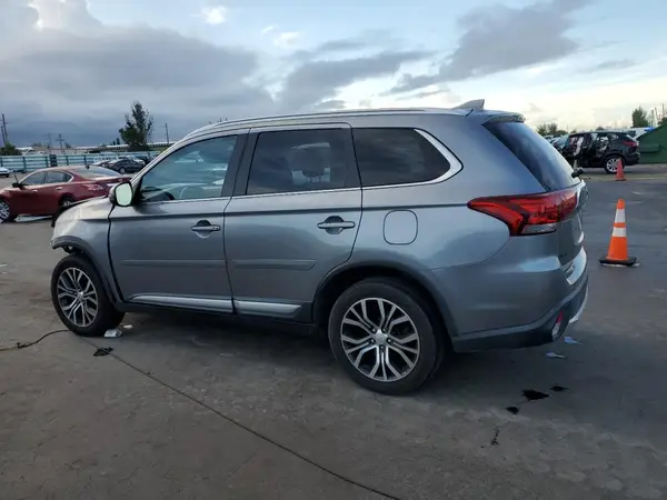 JA4AD3A33JZ065080 2018 MITSUBISHI OUTLANDER - Image 2