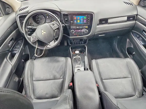 JA4AD3A33JZ066231 2018 MITSUBISHI OUTLANDER - Image 8