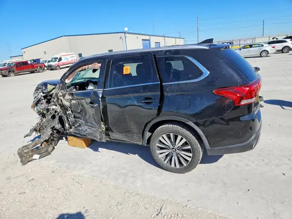JA4AD3A33KJ001251 2019 MITSUBISHI OUTLANDER - Image 2