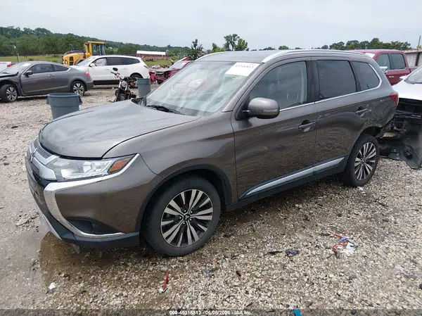 JA4AD3A33KZ009044 2019 MITSUBISHI OUTLANDER - Image 2